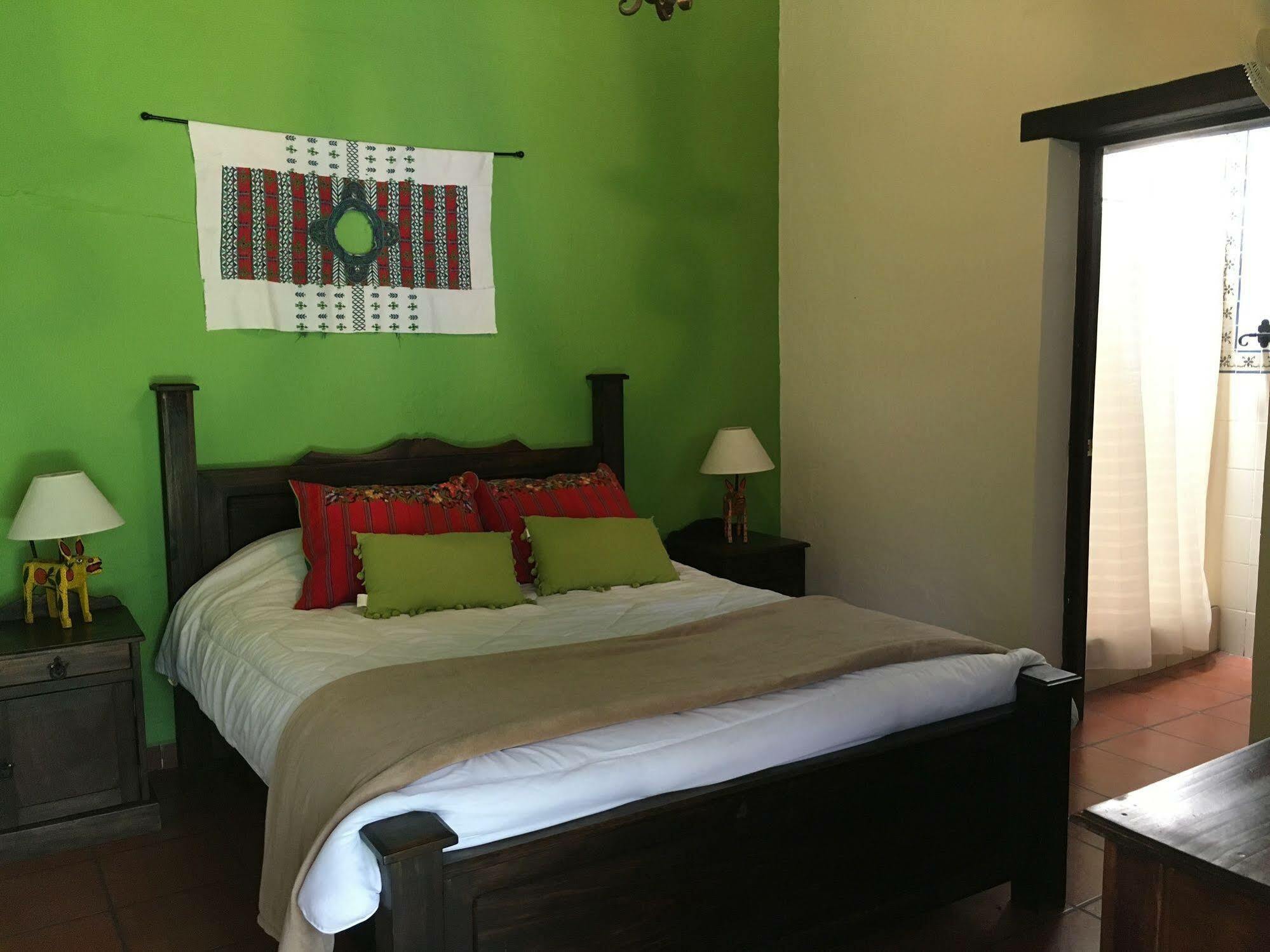 Casa Naranjo Bed & Breakfast Antigua Dış mekan fotoğraf